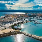 Апартаменты Tiche 200m From Sea - Happy