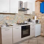 Tiche 200m From Sea - Happy Апартаменты