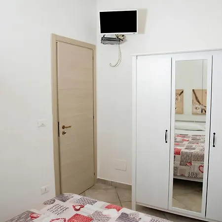 Tiche 200m From Sea - Happy Apartment *